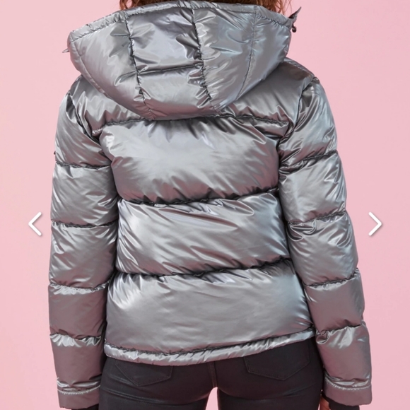 BcbgMaxxria liquid super puff jacket - Picture 2 of 6